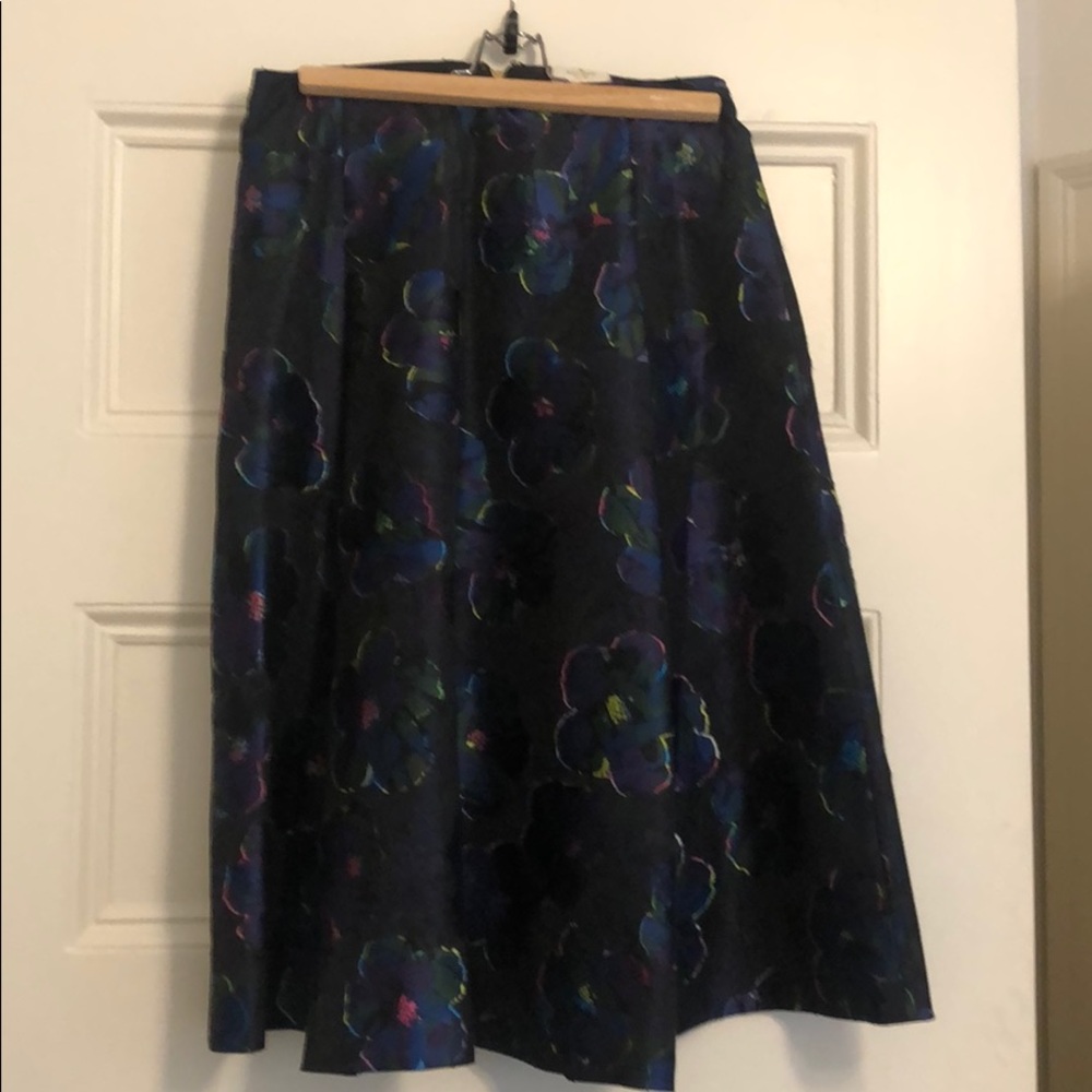 Kate Spade floral skirt Size 4
